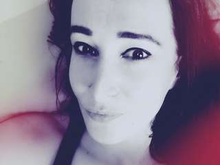 LINSEYSQUIRT amateur webcam photo