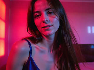 MEGIDELIGHT amateur webcam photo