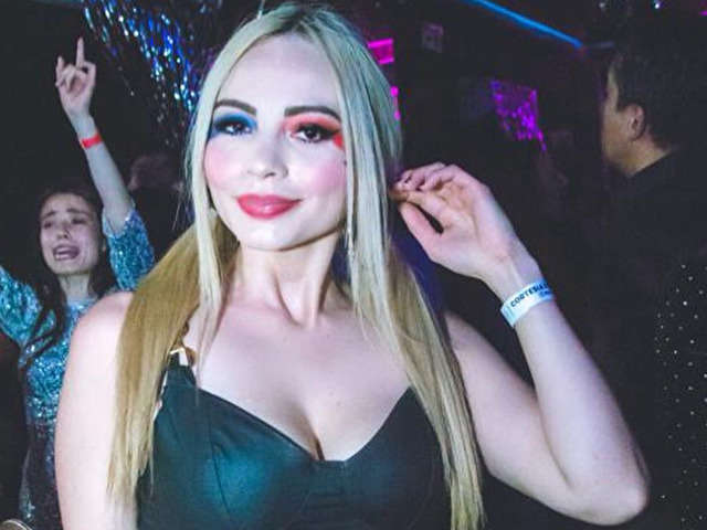 ANNASPARKS free sexy photo