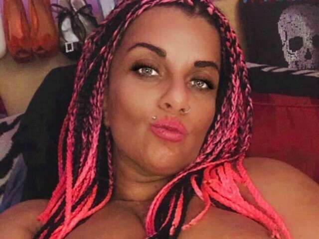 MILFOREVER free hard sexy photo