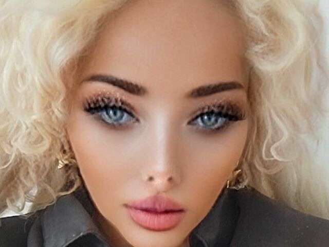 BIMBOBARBIE free sexy photo