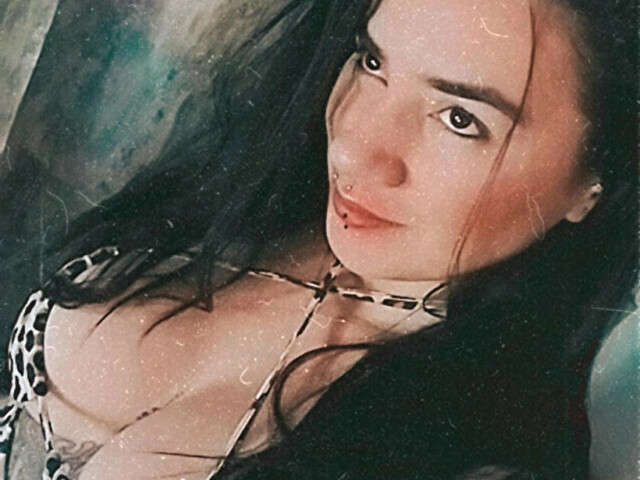KIMWALTON free sexy photo