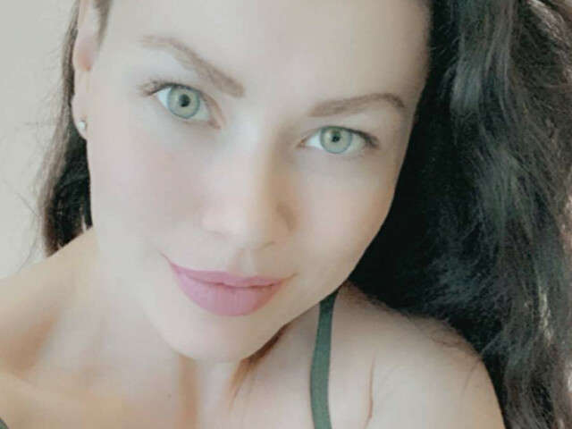 IAMALEXIS free sexy photo