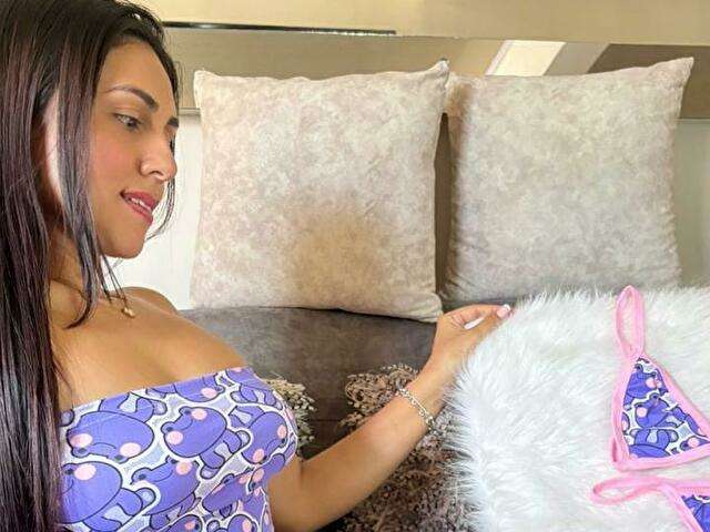 KATIAMOORE free sexy photo