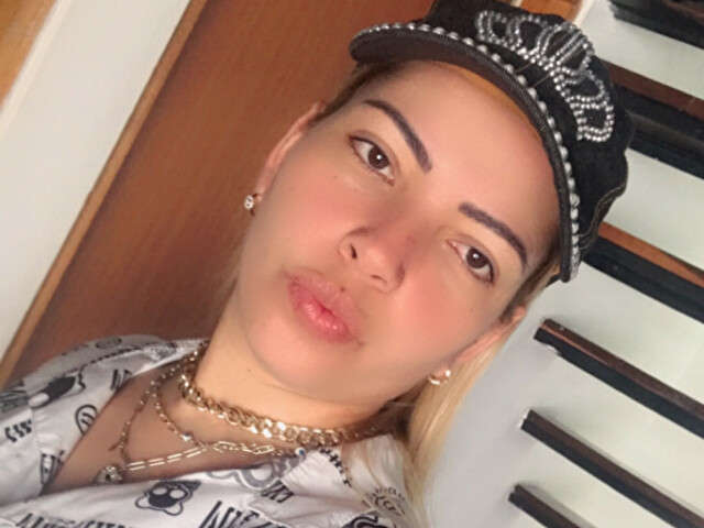 THEBOSSLARA free sexy photo