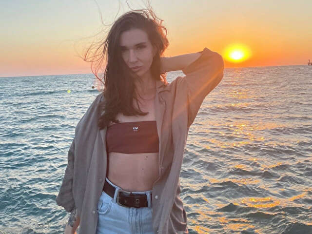 SWEETLASSIE free sexy photo