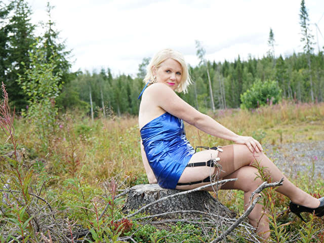 AMIE free sexy photo