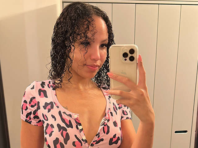 ROMYINDY free sexy photo