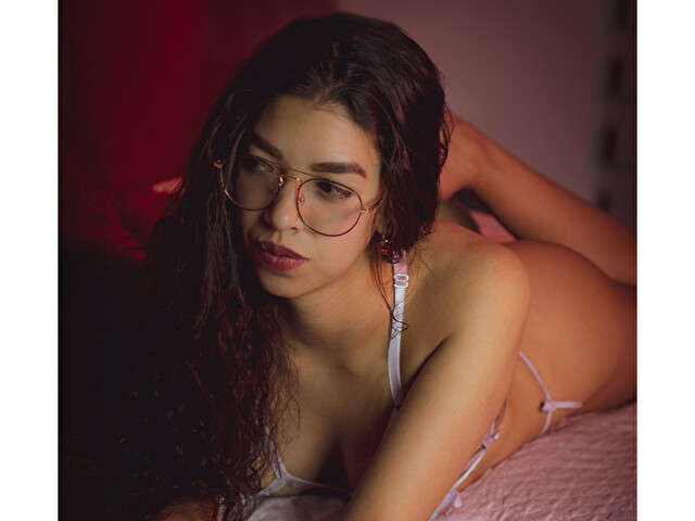 SALOCRUZ free sexy photo