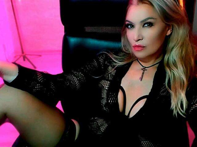 MISTRESSGINA free sexy photo