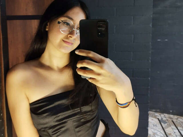 JUSTISA free sexy photo