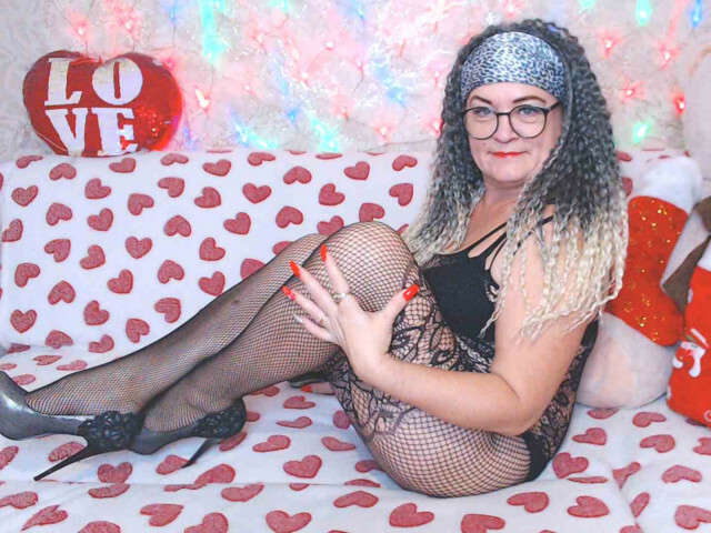 GRANDMILF free sexy photo