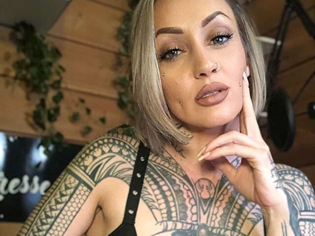 MAITRESSLEXA free sexy photo