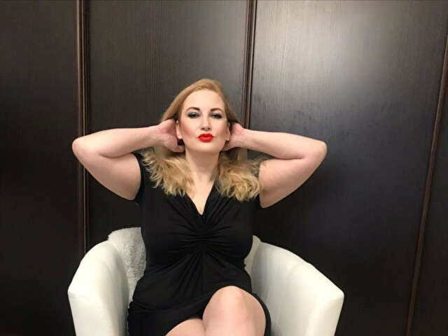 FALLON free sexy photo