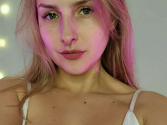 ILUSIONCATSX free sexy photo