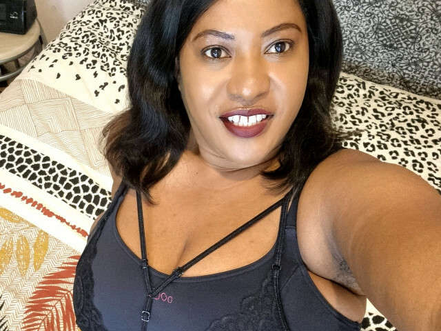 TALLBUSTY free sexy photo