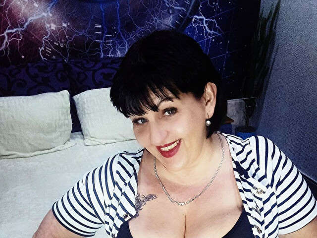 MARIAYLEONA free sexy photo