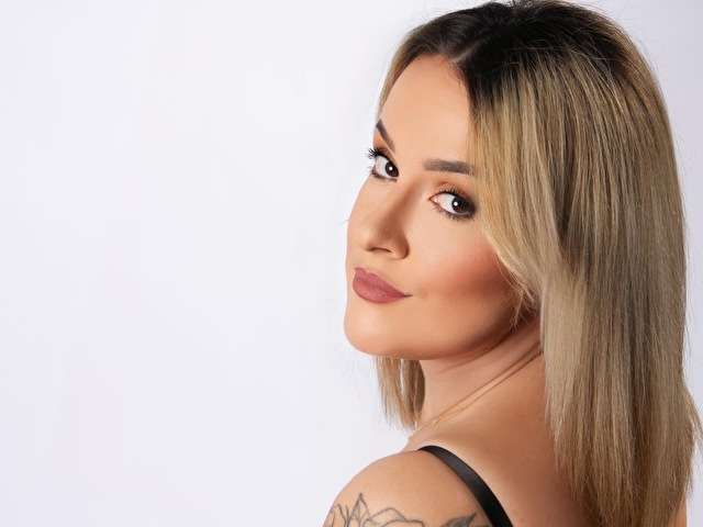 MOLLYPRETTY free sexy photo