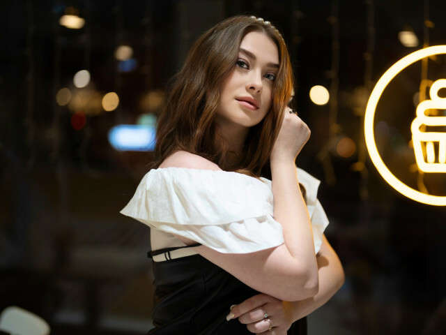 SENSITIVEEE free sexy photo
