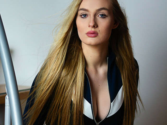 OLIVIABENT free sexy photo