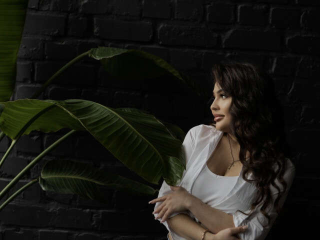 DIAMONDLUNA free sexy photo