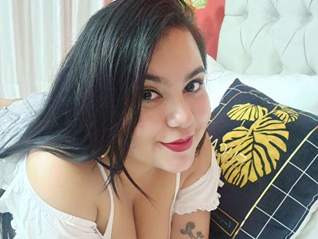 NICOLETRIOS free sexy photo