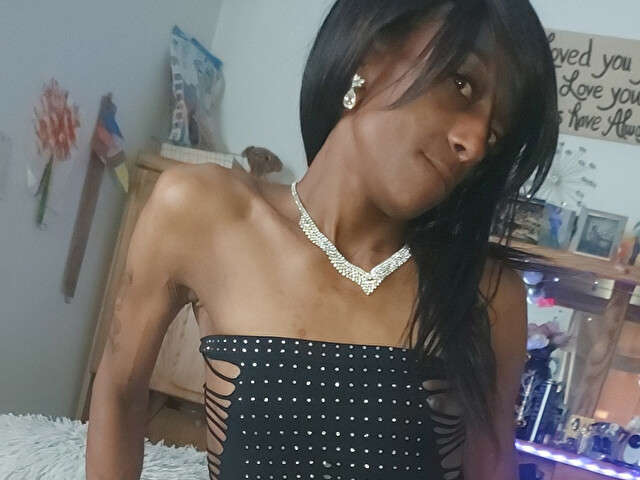DANNIELUXE free sexy photo