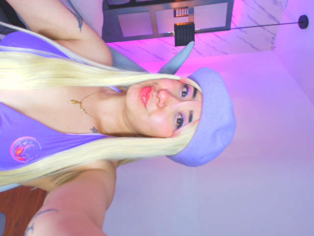 BRENDAA free hard sexy photo