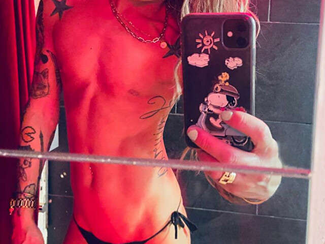 SOPHIALUCAS free sexy photo