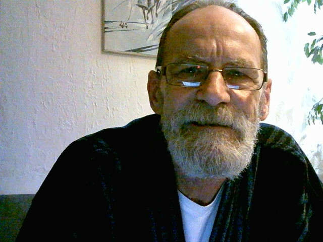 FRENCHOLDMAN free sexy photo