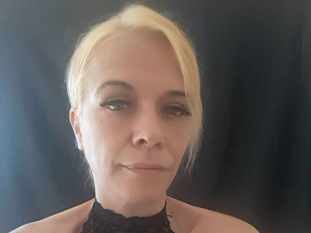HOTBLONDIE free sexy photo