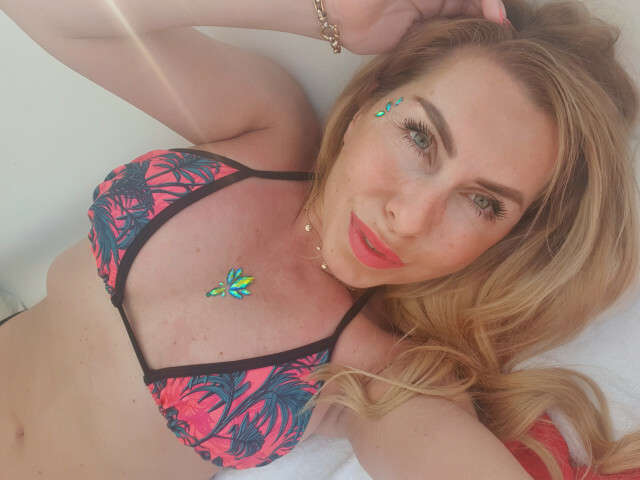 ANNYBLONY free sexy photo