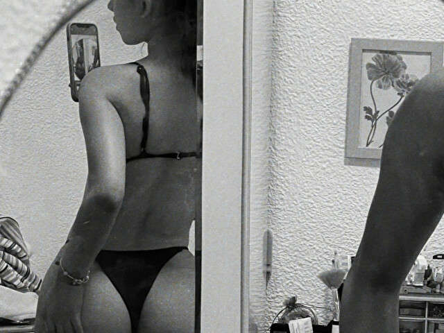 SOFIAA free sexy photo