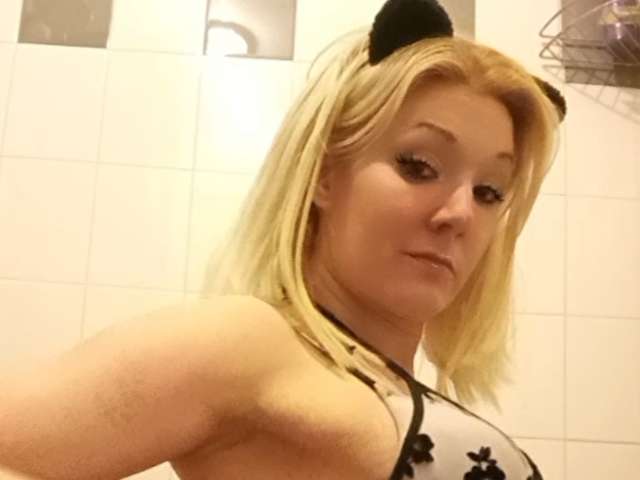 FLEXIBELE free sexy photo