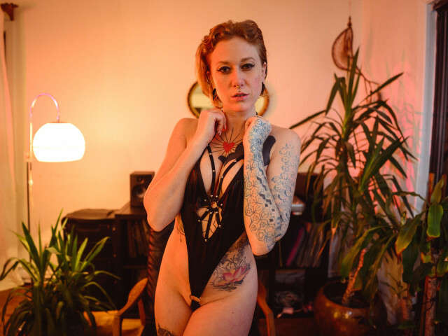 CHIKITINA free hard sexy photo