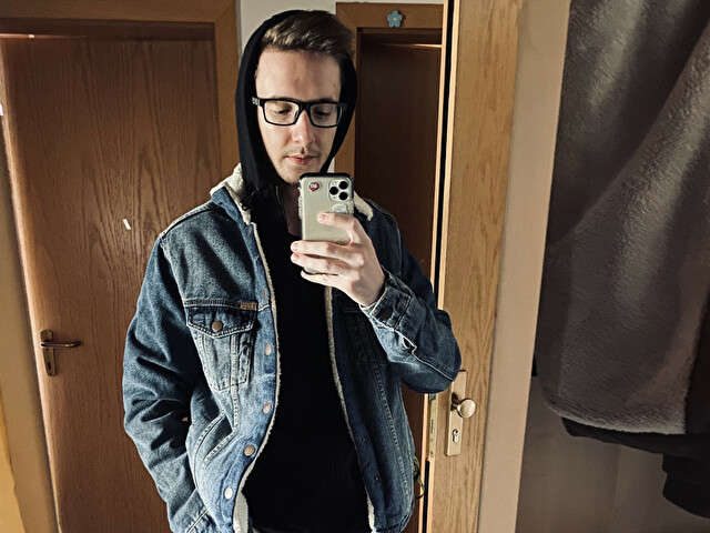 CHRISTIANBIG free sexy photo