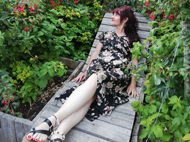 ZELIE8 free sexy photo