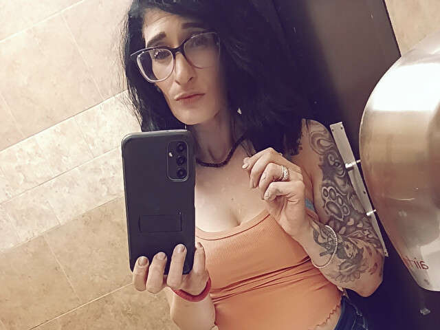 SEXYYNIKKI free hard sexy photo