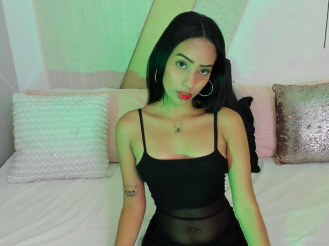 EMMACOOPER free sexy photo