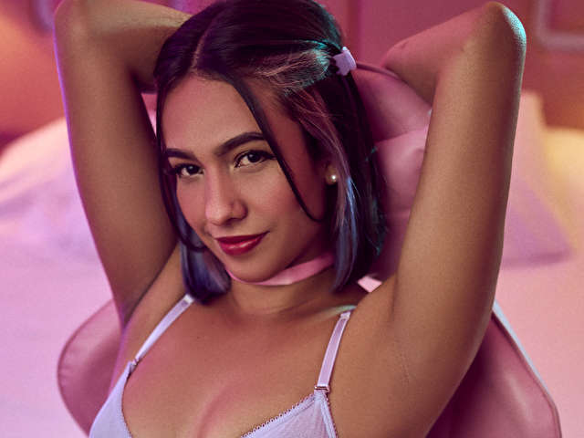 JELENAFOWLER free sexy photo