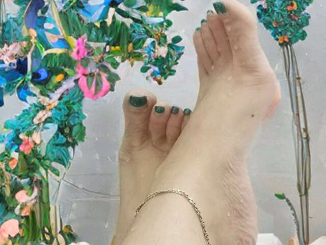 EVILGODDESS free sexy photo