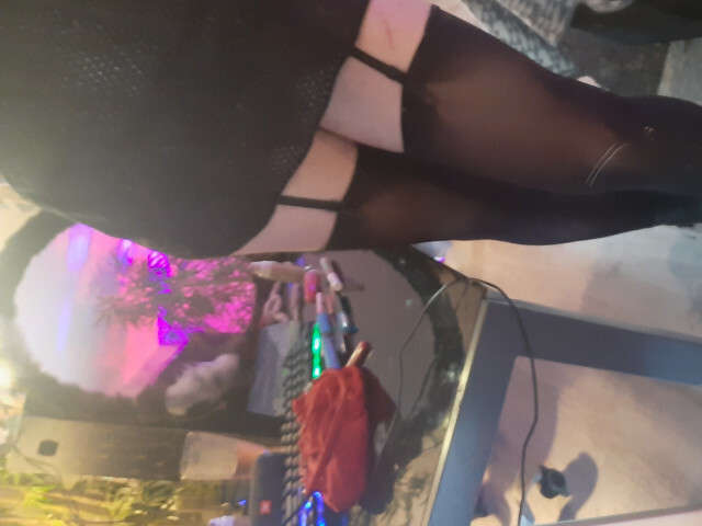 MONIEKJETS free sexy photo