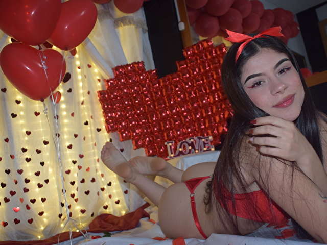 TIFANYSAIN free sexy photo