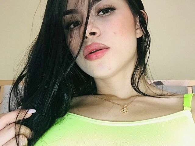 TIFANYSAIN free sexy photo