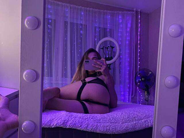 KIRALUXURY free sexy photo
