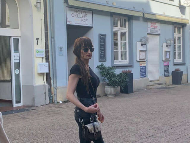 LOLALAWLESS free sexy photo