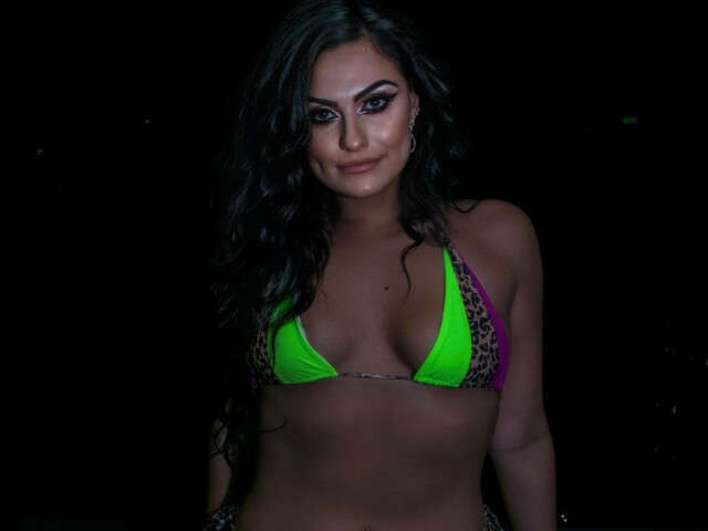 AVADERGANN free hard sexy photo