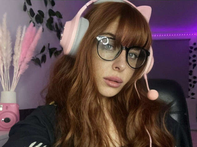 LUWEILOVE free sexy photo