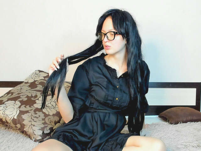 MILOTYONLINE free sexy photo