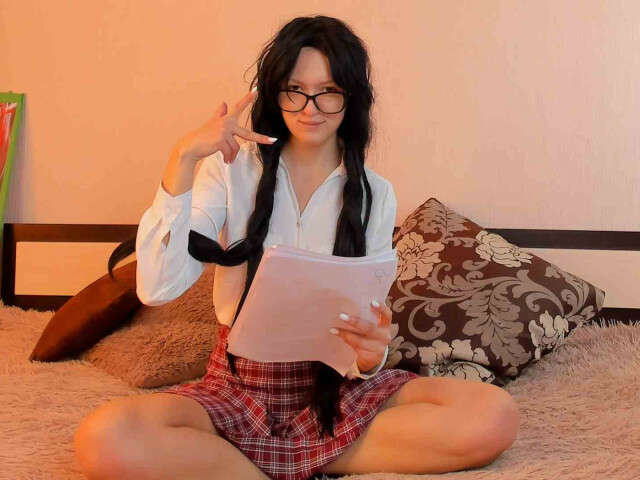 MILOTYONLINE free sexy photo